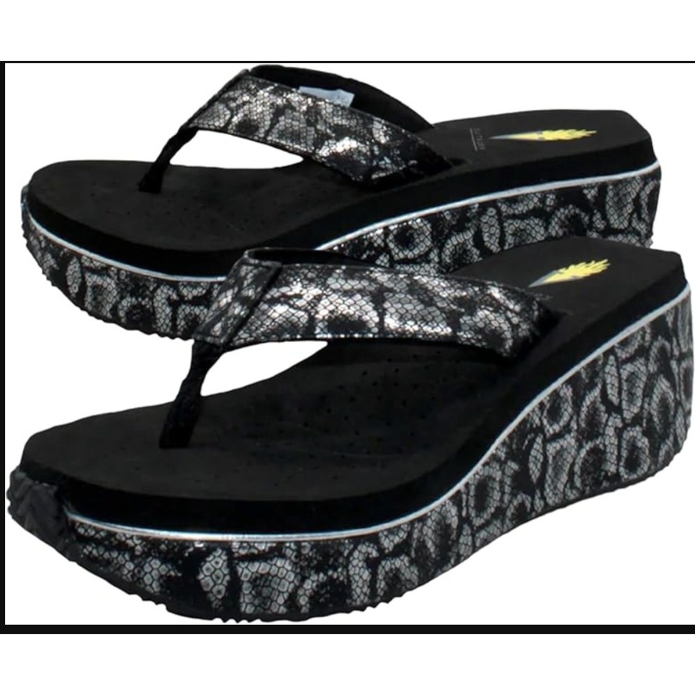 NEW Volatile Frappachino Black Metal Snake‎ Platform Wedge Flip Flops Size 11